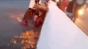 Bombeiros resgatam adolescentes que se afogavam na Beira Mar, em São Luís