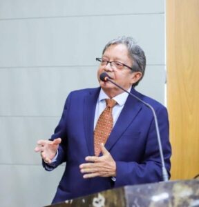 Dr. Gutemberg alerta que a obesidade é a doença do século