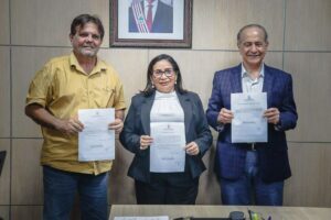 CANTEIRO DE OBRAS: Prefeita Paula Azevedo assina convênio que irá transformar Paço do Lumiar