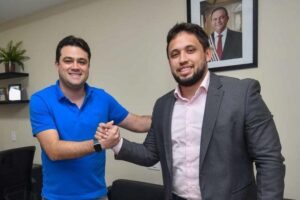 Leandro Bello solicita à Seduc intervenções em escolas de tempo integral e técnicas