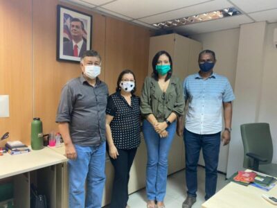 Lucyana Genésio recebe representantes da prefeitura de Cururupu para tratar de assuntos relativos ao cuidado com o meio ambiente no município
