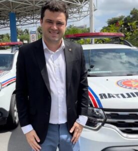 Deputado Leandro Bello entrega viaturas para reforçar segurança pública de Timon
