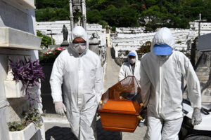 Mortos pela Covid-19 no Brasil passam de 4 mil e país se aproxima de 60.000 casos de infecção