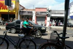 Flagrado transitando sem capacete no centro de Chapadinha, Edgerson Cunha é nomeado secretário adjunto de segurança pública e trânsito