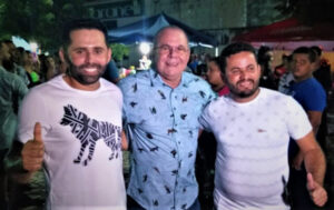Deputado Hildo Rocha participa do majestoso Carnaval de Campestre, ao lado do prefeito Valmir