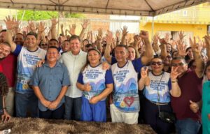 Aluisio participa do aniversário de Governador Eugênio Barros