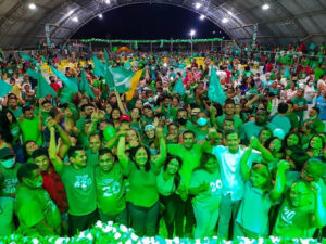 Com apoio de Iracema Vale, Prof. Clemilton Barros realiza maior convenção da história de Urbano Santos, homologando sua candidatura as eleições 2020