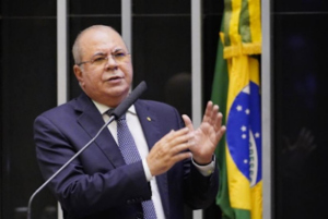 Projeto de Lei que permite contratação de profissionais da saúde foi aprovado com apoio e defesa do deputado Hildo Rocha