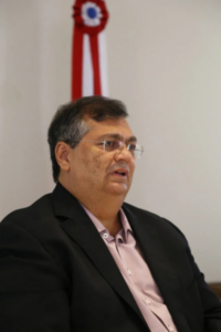 Governador Flávio Dino emite decreto que “proíbe” aglomeração de pessoas em repartições públicas