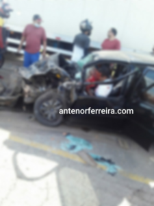 BR-135: Motorista fica gravemente ferido em colisão no Campo de Perizes