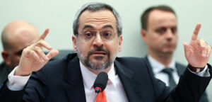 Governo pede ao STF que suspenda depoimento do ministro da educação Abraham Weintraub