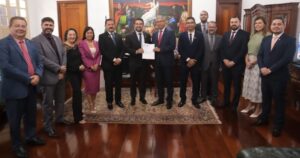 Comitiva da OAB/MA entrega lista sêxtupla do Quinto Constitucional ao Tribunal de Justiça do Maranhão