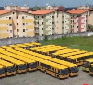 Ônibus é furtado dentro da garagem da Semed em São Luís