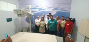 Deputados Iracema Vale e Antônio Pereira entregam equipamento modernizado de Raio X para Hospital de Barreirinhas