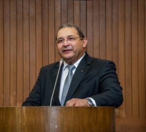 Jota Pinto assume na Assembleia Legislativa com licença de Fábio Braga