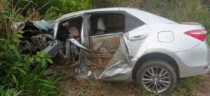 Colisão entre Corolla e caminhão deixa um motorista morto na BR 226