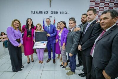 Presidente Iracema Vale recebe Título de Cidadã Caxiense em reconhecimento por serviços prestados ao município