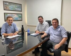 Deputado Ariston dialoga com a diretoria da CAEMA em busca de solução para falta de água em Santa Rita
