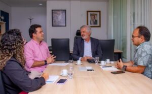 Leandro Bello busca a implantação do curso de Direito na UEMA de Timon