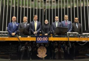 Com requerimento de Aluisio Mendes, Dia do Policial Federal é comemorado em Sessão Solene na Câmara dos deputados