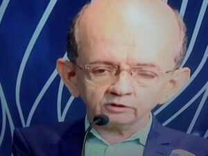 Inconformado com a derrota nas urnas, Eudes Sampaio tenta derrubar Julinho em Brasília