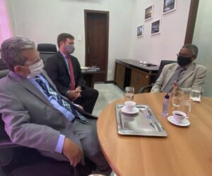 Desembargador Jaime recebe o gabinete da vice-presidência do TJ-MA