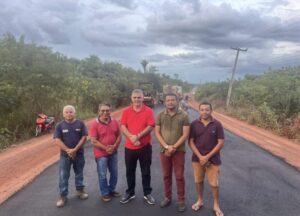Carlos Brandão atende solicitação de Fabiana Mendes e inicia obras de recapeamento de Presidente Vargas ao Leite na MA-020