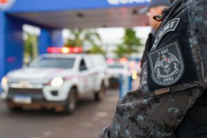 Após denunciar suposta tentativa de extorsão de PMs, comerciante é solto