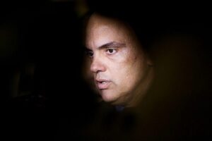 Eita brasilzinho!!! Alexandre de Moraes Ordena Apreensão de Celular de Ex-Assessor do TSE