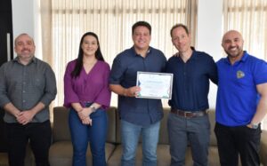 Governador em exercício fecha parceria para intercâmbio de estudantes maranhenses na Austrália