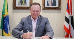 Brandão envia proposta de reajuste salarial dos professores à Assembleia Legislativa