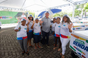 Governo entrega 414 carrinhos do programa Minha Renda para beneficiários de São Luís