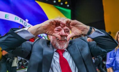 Lula concede reajuste a servidores e empregados do Executivo