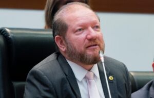 Deputados de todas as correntes políticas destacam trabalho de Othelino como presidente da Assembleia