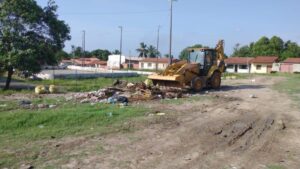 Prefeitura de Ribamar acaba com lixão da Vila Dr. Julinho deixado por Eudes Sampaio