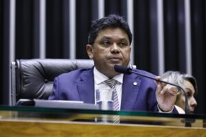 Deputado Márcio Jerry aciona Bolsonaro no MP por racismo contra nordestino