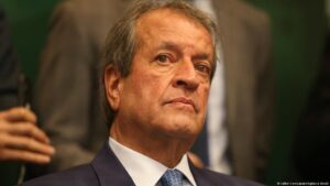 “Dirigentes dos partidos querem me matar”, reclama presidente do PL