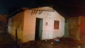 Incêndio provocado acidentalmente atinge casas em Imperatriz