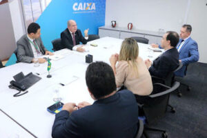Diretores da Caixa Econômica asseguram ao deputado Hildo Rocha que obras habitacionais de Chapadinha serão reiniciadas em poucos dias