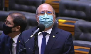 Hildo Rocha vota contra projeto que aumentará preço de energia elétrica, gera inflação e diminui preço da Eletrobras