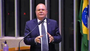Hildo Rocha pede ajuda do governo federal para abastecer o Maranhão de oxigênio