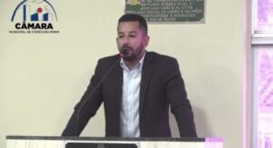 O vereador Nenem Barradas foi a tribuna da câmara profundamente chateado com o que está acontecendo