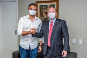 Othelino e Felipe dos Pneus discutem projetos estruturantes para Santa Inês