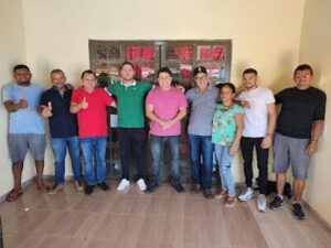 Parnarama: Jhemerson Barros adere ao grupo do prefeito Raimundo Silveira