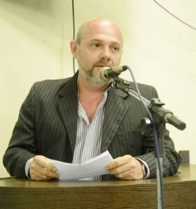 Refém de “benesses” de Magno Bacelar vereador Neto Pontes tenta iludir eleitores com anúncio de candidatura própria