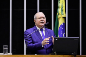 Nova lei de contratos e licitações, sancionada por Bolsonaro, contém relevantes contribuições do deputado Hildo Rocha