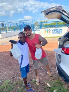 Vargem Grande: Dr. Júnior Castro, em parceria com as deputadas Iracema e Detinha distribui 1 tonelada de pescado na véspera de Natal