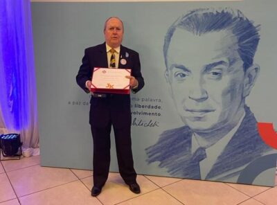 Eduardo Nicolau é homenageado com a Medalha JK em Minas Gerais