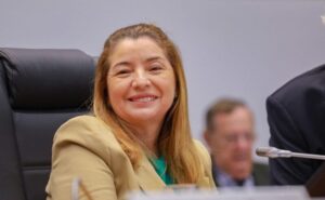 Iracema Vale resgata projeto que institui ‘Dia Estadual Mães que Oram Pelos Filhos’