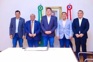 Felipe Camarão recebe vereadores e pede apoio da Câmara contra violência nas escolas